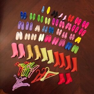 Barbie Shoes and Hangers Assortment